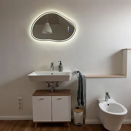 Ruhig & Grosszuegig Fuer 8 Pers, Wlan & Feuerschale Rahden