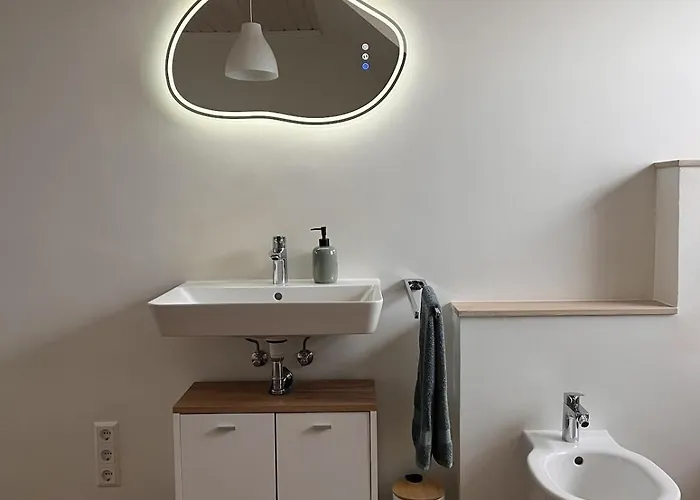 Ruhig & Grosszuegig Fuer 8 Pers, Wlan & Feuerschale Rahden