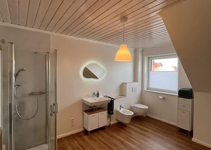 Ruhig & Grosszuegig Fuer 8 Pers, Wlan & Feuerschale * Rahden